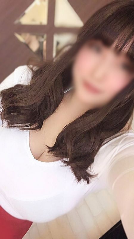 FC2-PPV-1052900 『新人按摩師是前小模!!!與她如夢般的性愛』