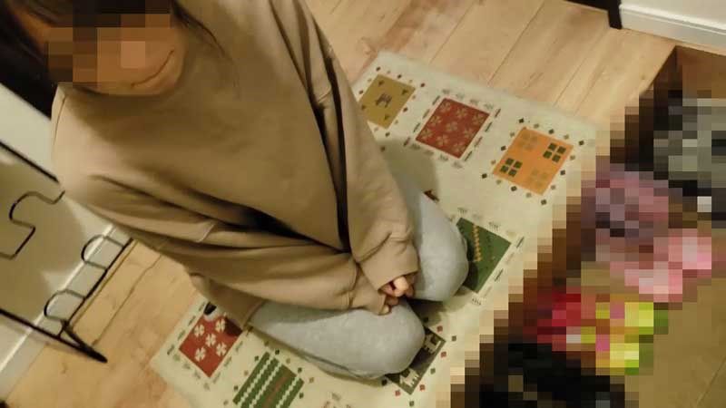 FC2-PPV-1067811 【個人】來到音訊不通美人妻家訪問 帶到賓館大肉棒插入浮現悲痛表情喘息