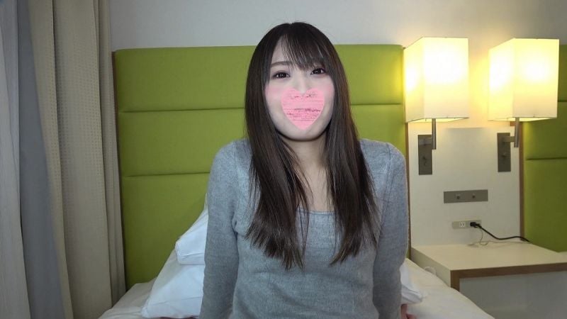 FC2-PPV-1280410 【SSS】完全露臉 實錄砲友大公開 超名器激狹淫穴大量中出！