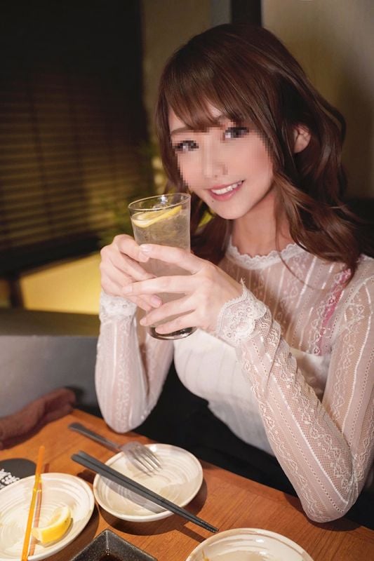 FC2-PPV-1405742 【現役網球妹大學生】微醺身材出眾D杯巨乳女大學生(20)不知疲憊扭腰抽插