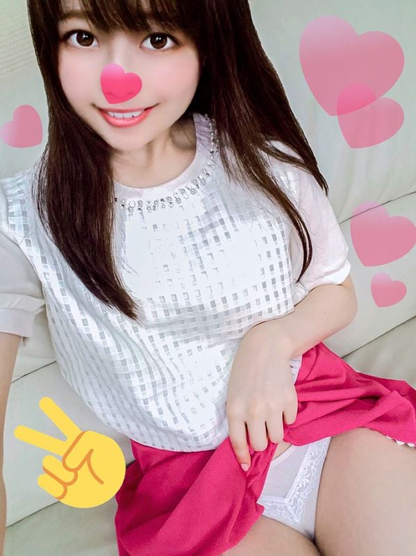 FC2-PPV-1418445 【私拍】超絶可愛大學生千春18歲一日模特兒體驗！