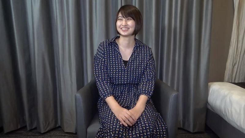 FC2-PPV-1555694 九州的蕾絲邊學生妹 睽違3年被男人上初次中出高潮