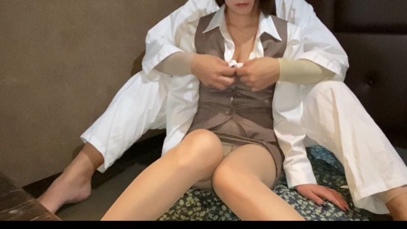 FC2-PPV-1572752 鄉下美人選美會地方美人OL為了哥哥欠債中出露臉流出