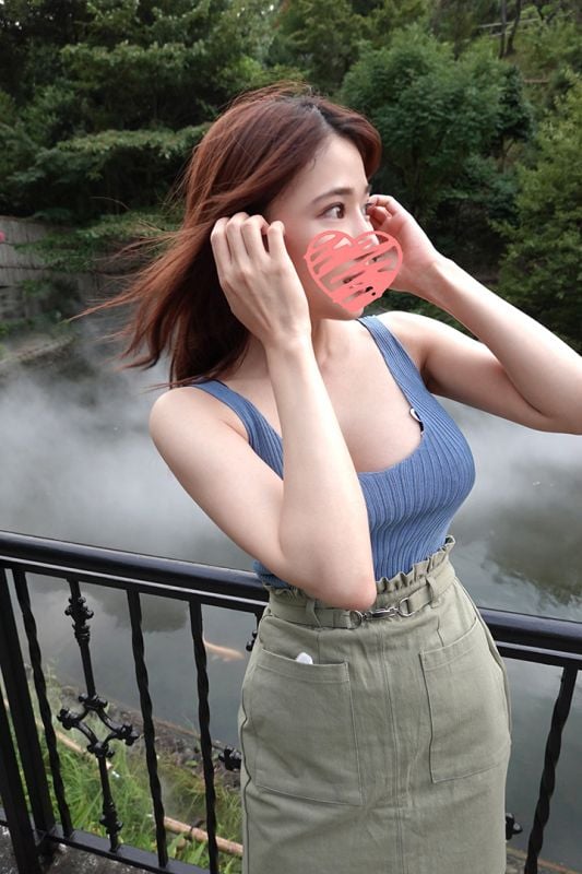 FC2-PPV-1584425 4K【現役寫真偶像】完全私人一泊旅行GoTo自拍性愛