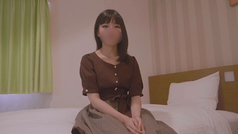 FC2-PPV-1588940 【個人攝影】梨香20歳女大學生按摩妹 穿上超性感內衣無套中出！