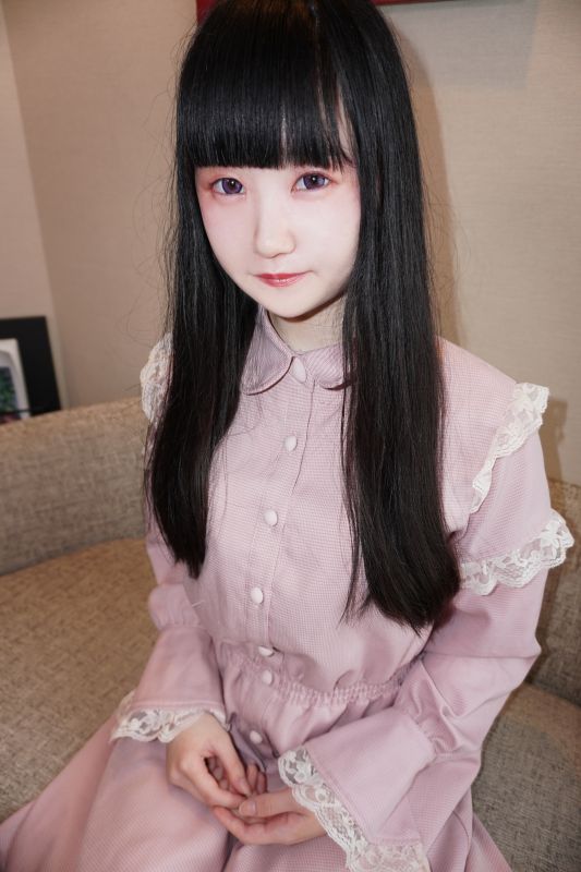 FC2-PPV-1778098 【無】學校畢業羅莉妹子 貧乳未處理陰毛的素人感 ️