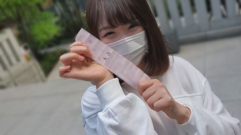 FC2-PPV-1782986 【無修正】 有理由巨乳現役大學生危險日中出。