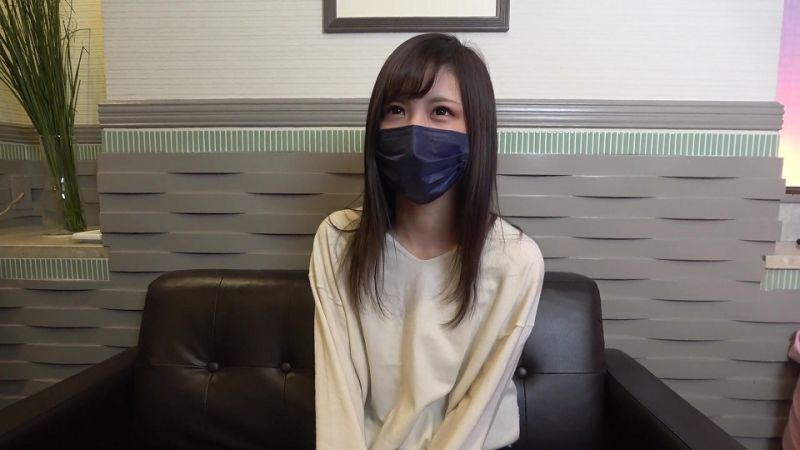 FC2-PPV-1790483 初拍 ️驚異的腰圍54公分！苗條美人極小小穴大量精子をぶち込みました【個人攝影】