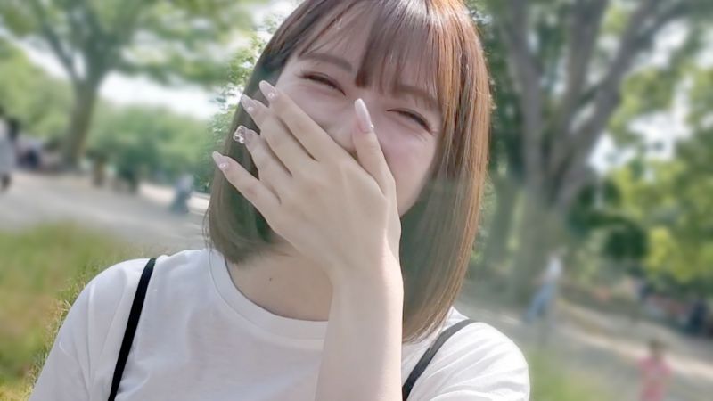 FC2-PPV-1828654 【無修正】長身美腳超美人！美容診所櫃姐中出！！（前編）