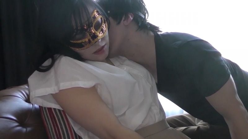 FC2-PPV-1761567 【個人攝影】在小吃店工作的平凡36歳主婦　睽違許久想被陌生人肉棒插入連絡上・・・