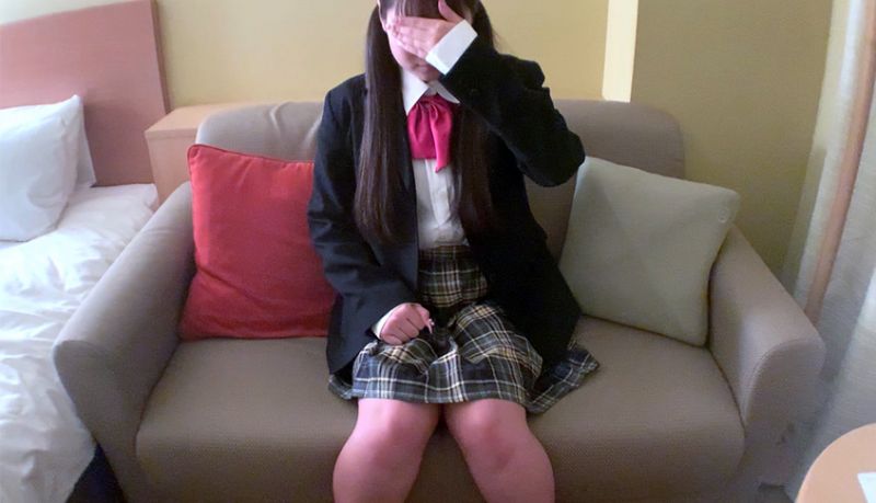 FC2-PPV-2467232 公開因為有理由珍藏的影片。無名蘿莉少女的中出性愛