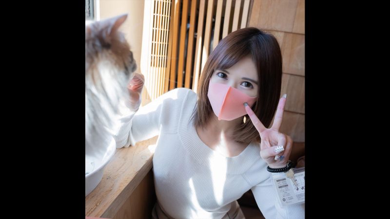 FC2-PPV-2698917 一面照顧祖父一面謀生的健康咖啡店員…累積性欲淫亂身體2回中出！！還追加顏射！！！