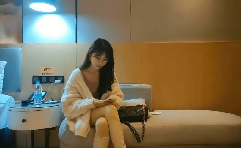 xb-542 杏吧傳媒 高顏值白靴性感妹子啪啪舌吻口交摸逼上位騎坐