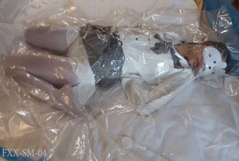  FXX-SM-04白丝单脚吊缚_行李箱打包带走_下