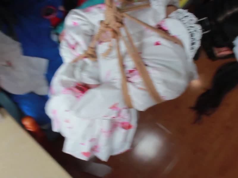  FXX-SM-24狂虐双马尾白丝小萝莉_悬吊昏迷失禁_上