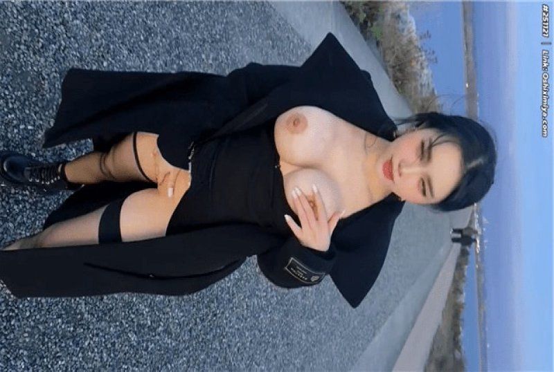 xb-1121 杏吧传媒 公园大胆在陌生人面前露出口交海边开炮-汐梦瑶