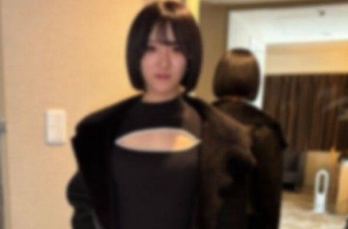 FC2-PPV-4653365 【露臉】【情色自拍】【中出】在投資家丈夫的出資下經營自己的美甲沙龍，性慾強勁的年輕老闆娘