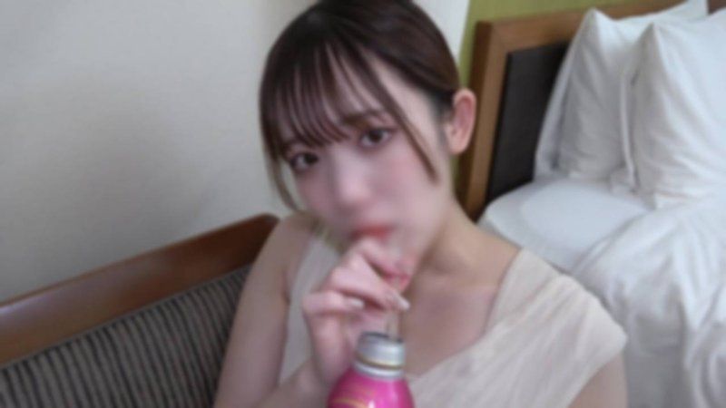 FC2-PPV-4664062 【初次拍摄／中出】和/妳在一起后，女人会改变。平常认真的国语老师乱了阵脚。突然进入的情色开关，你能忍受吗？