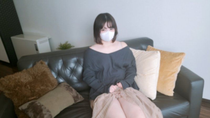 FC2-PPV-4674306 【無修正・完全素人】前運動員是性慾強烈的結婚兩年的可愛31歲妻子！喜歡害羞的內褲也濕透了，陰道也舔得乾乾淨淨，巨根讓她真正高潮！