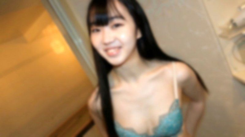 FC2-PPV-4676231 【無】超新鮮妹子！天然蓬鬆毛髮也很棒 害羞有感模樣可愛過頭