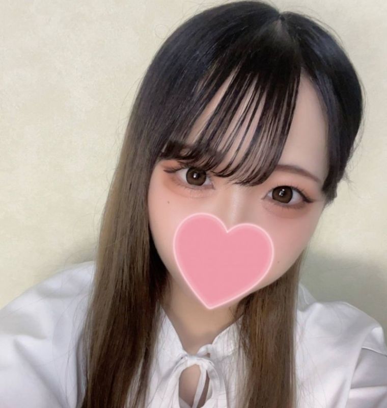 FC2-PPV-4676544 尽情享受可爱的19岁妹子大量播种性爱