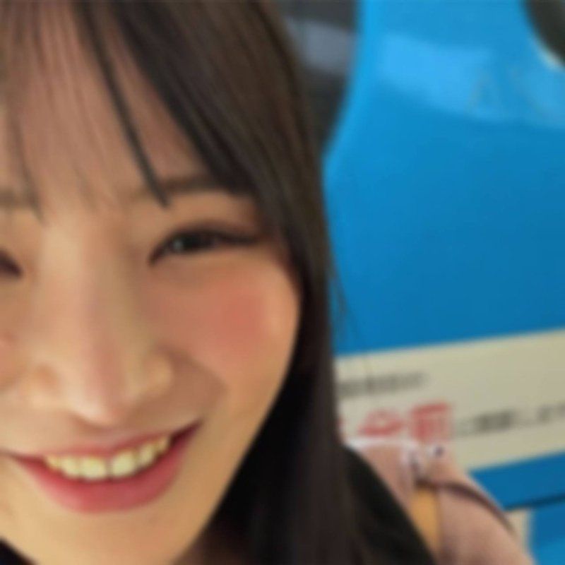 FC2-PPV-4685095 【杰作！】「再多给我♡深处♡深处♡」超级渴求的极品美女，丰满的天然巨乳让床单湿透，潮吹得太淫荡了！