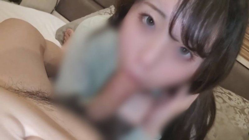 FC2-PPV-4697481 黑髮長髮的優等生。畢業後數年再次重逢，無套中出情色自拍