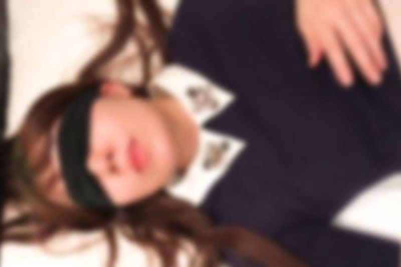 FC2-PPV-4696183 【無修正】【素人個撮】這麼大膽的事情絕對不能在老公面前做！！敏腕美人律師的淫亂紀錄