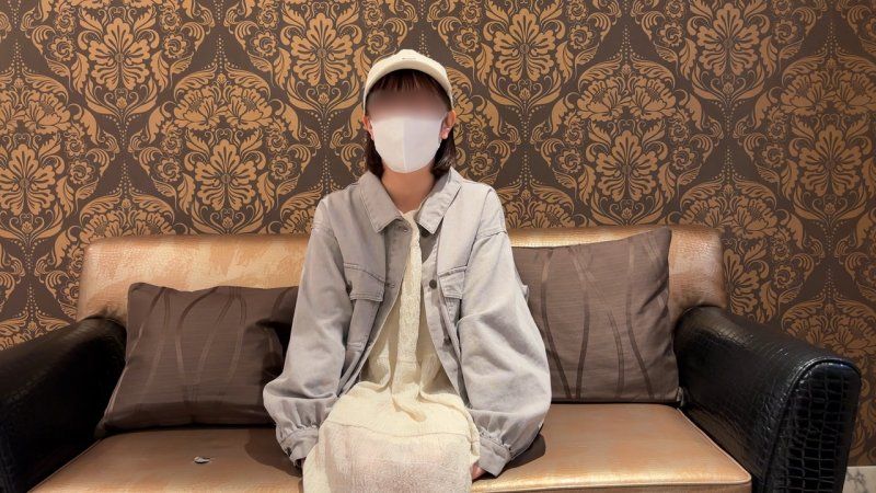 FC2-PPV-4700363 清纯美人老师与微醉的情色自拍。「不行…！不行…！」被弄得高潮连连，阴道内壁紧紧夹住肉棒，从暴射开始的连续中出。