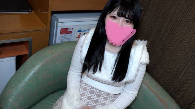 FC2-PPV-4714513 ♀163 20岁的大学SAY!进行半外射半中出！20岁进入大人世界，那种雀跃的感觉让人怀念