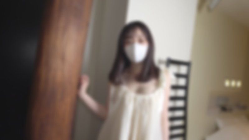 FC2-PPV-4722999 【無碼・完全素人】可愛女大生20歲！嬌小皮膚白皙，美巨乳・美肌，敏感度也最高。身材出眾的歐派也朝上，簡直是完美的女性‼