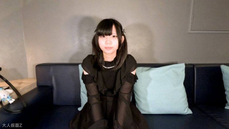 FC2-PPV-4729639 【素人初次拍攝】玲(18) 被舔到苦澀的肛門失去味道，在陰道被在陰道打開的狀態下拍攝，然後被中出