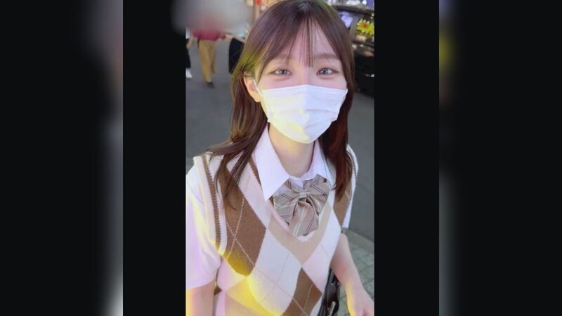 FC2-PPV-4756319 【过去最高出资】”被艺能经纪公司疯狂挖掘”的超美型混血18岁少女，人生第一次无套中出。以制服姿态演出 90分钟以上4K高画质拍摄珍稀影像。