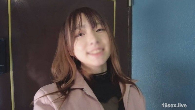 FC2-PPV-4780130 超可愛！小惡魔系・甜虐大學生（21）被罵就會勃起的中年M男插入淫穴大量中出『舞』