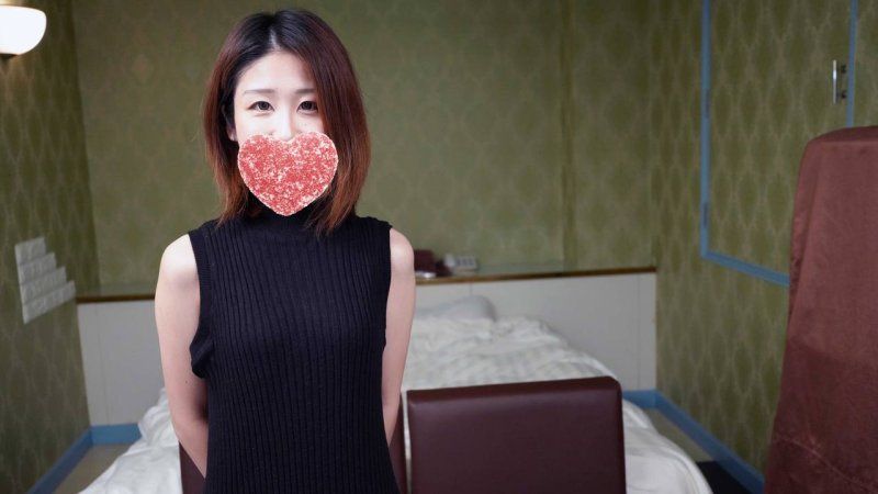 FC2-PPV-4779559 （高清花絮，露臉，無碼）24歲素人，渴望出演成人視頻，面試後被中出