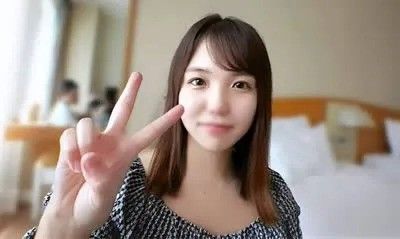 FC2-PPV-4781995 剛搬到東京的18歲音樂學院學生。娃娃臉，身材苗條的二年級生。一段令人震驚的POV視頻，展現了她久違的插入，以及在危險的一天被中出的 .