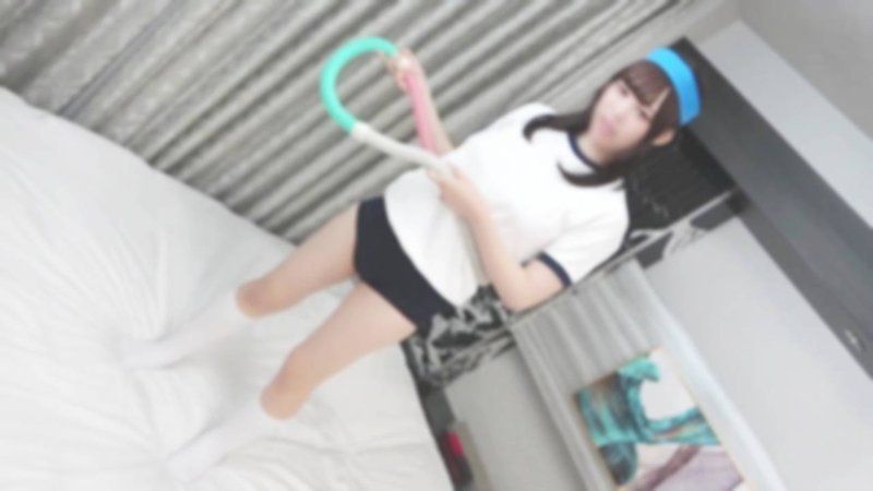 FC2-PPV-4784934 前偶像的美白巨乳美女。被竞争对手拥抱，累积闷骚的男人穿着体育服COSPLAY和便服的外貌，将所有的情感都倾诉在无套中出的真实纪录影像