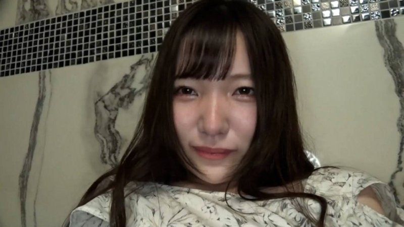 FC2-PPV-4792080 【个人拍摄】和怕生的她瞒着男友自拍，结果比预想中还要糟糕！