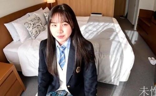 FC2-PPV-4804940 【完全露脸】喜欢粗毛的人必看！！是那位美女的续集、、和伊拉玛第一次体验3P！中出干到爆！