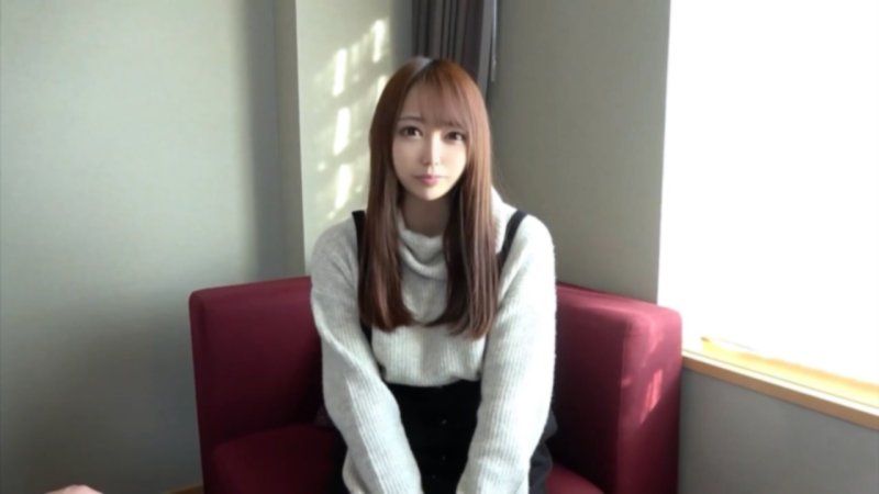 FC2-PPV-4809987 夢想成為偶像的18歲美女。從濃厚乳交開始懇求無套插入。猛烈地插入到無法勃起，痙攣高潮中出。